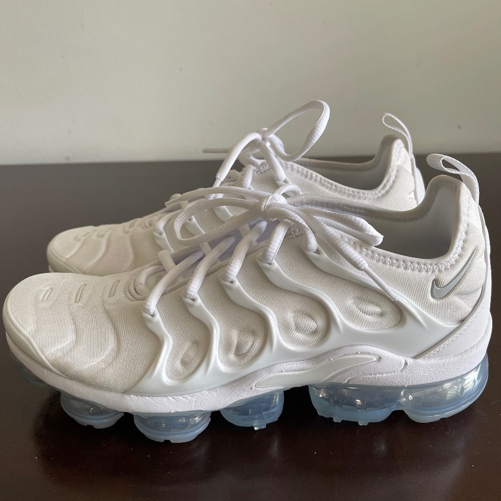 Men’s Nike Air VaporMax Plus Size 8 White